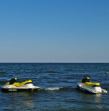 Sky jeturi pe plaja din Mamaia