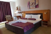 Foto Camere H by Hambar Vama Veche 2 Mai