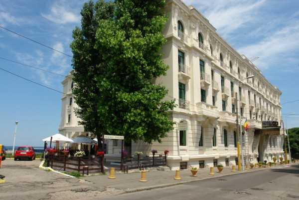 Imagini pentru Hotelul Palace constanta