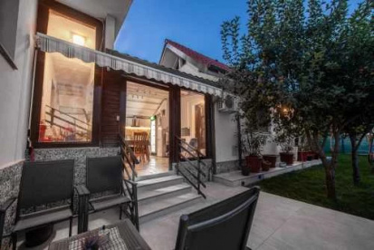 Foto Vila H2O Accommodation Mangalia