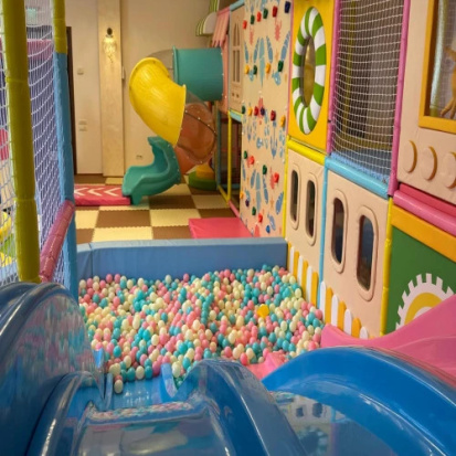 Hotel Saturn 29