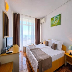 hotel Cerna Saturn