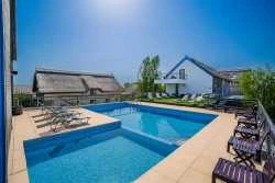 pensiune Delta Boutique & Carmen Silva Resort Crisan