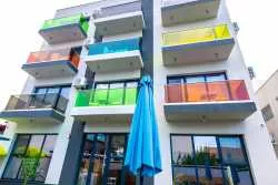 rooms Friday Mamaia Nord