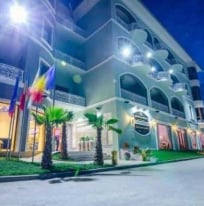  Phoenicia Boutique Mamaia Nord
