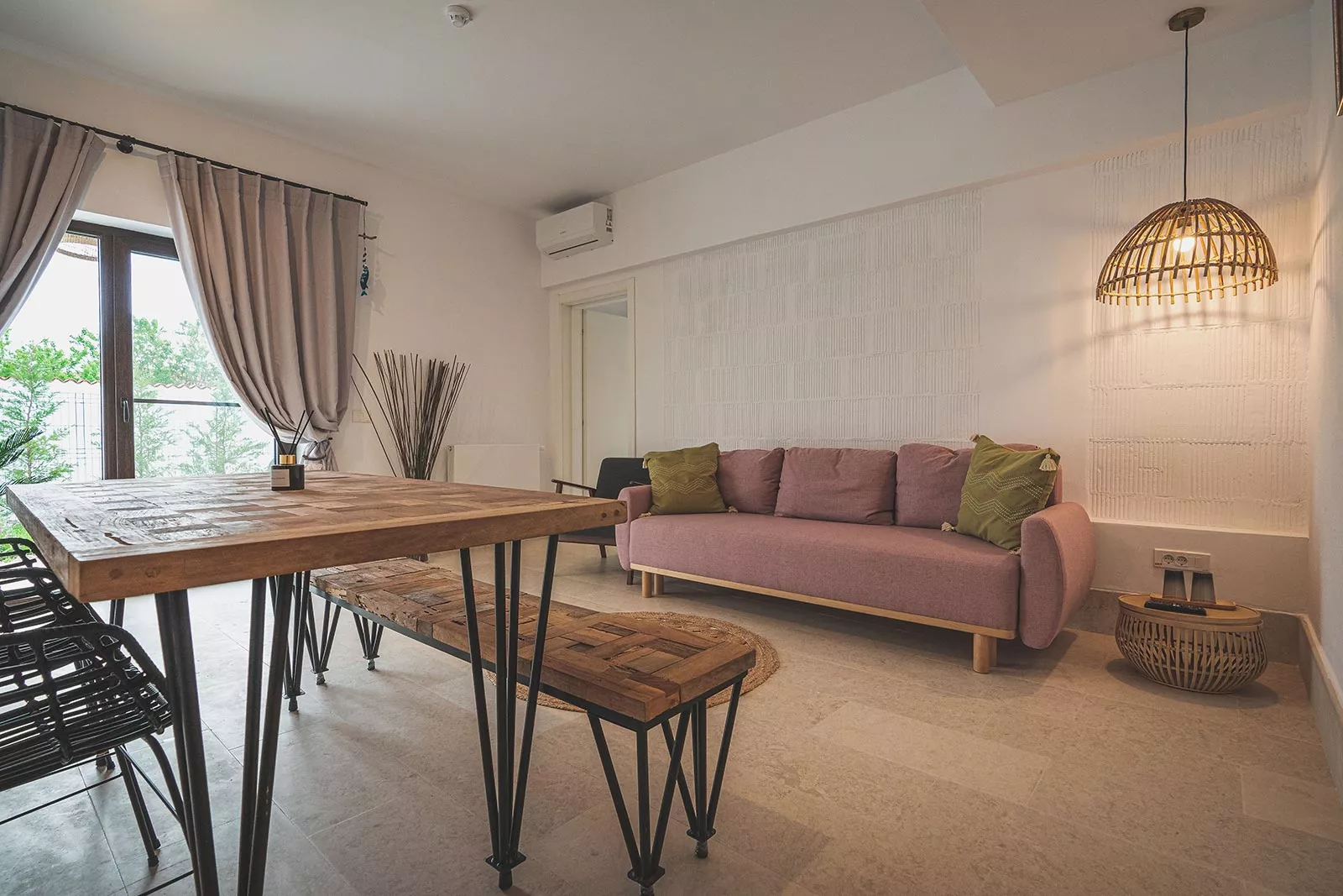 Apartment with terrace