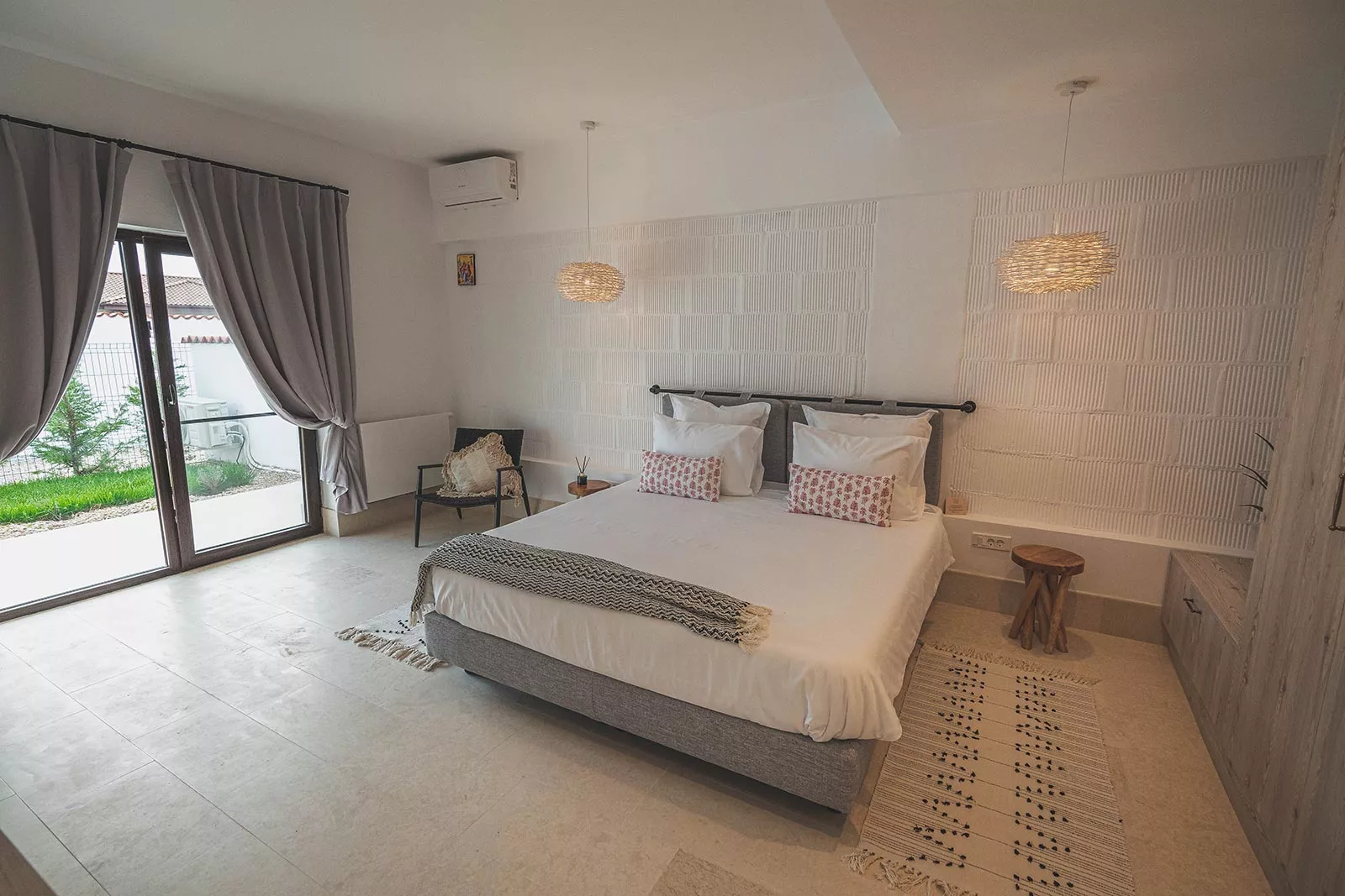 Double room with terrace and garden — 2
