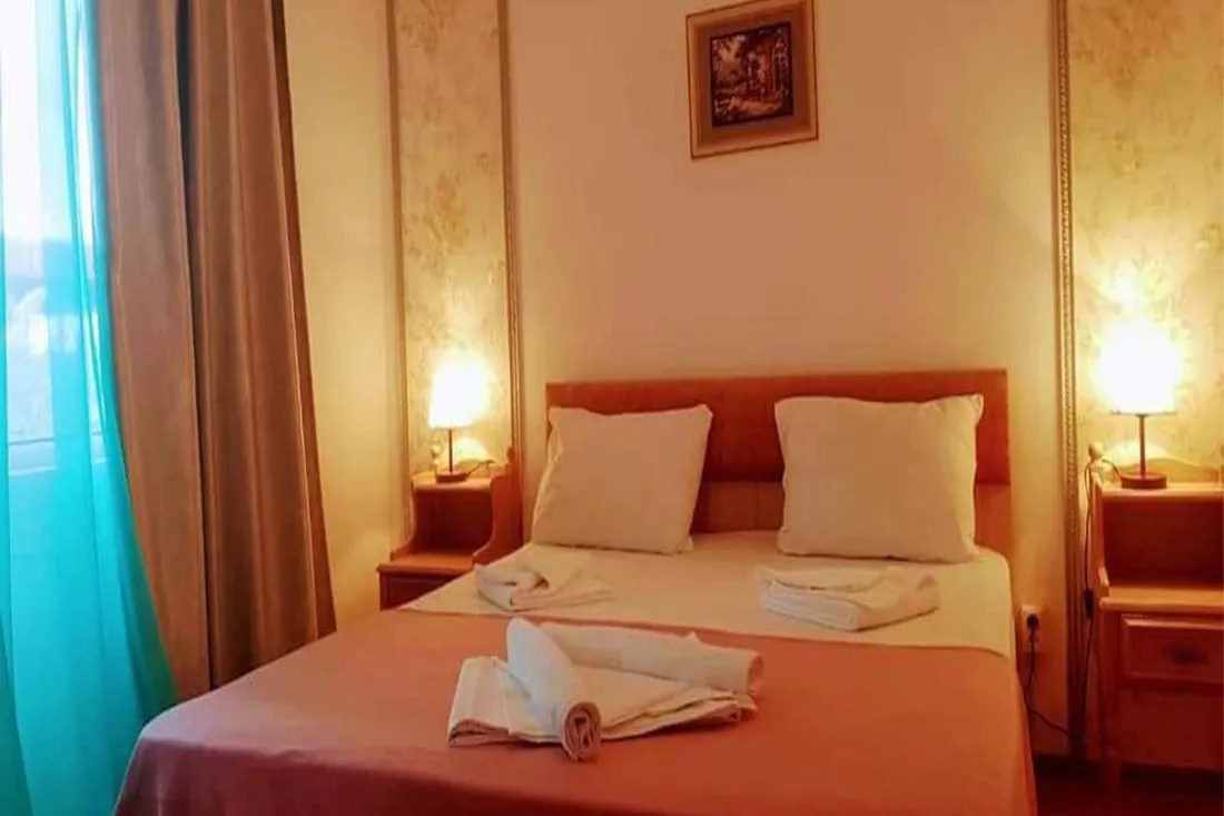 Economy double room