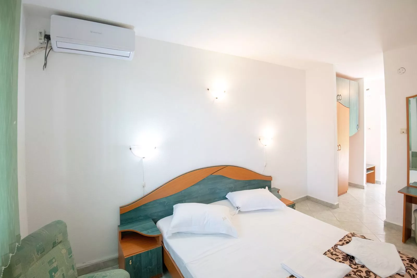 Double room without balcony* — 2