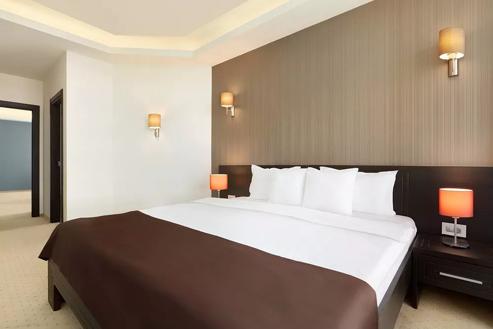 1 bedroom suite — 2