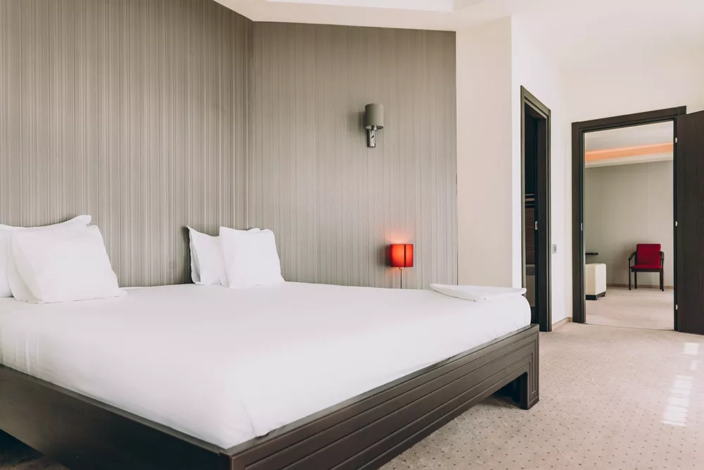 2 bedroom suite — 2
