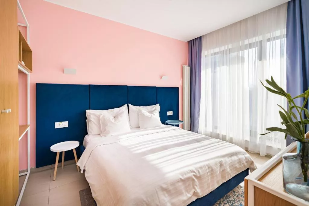 Classic Suite (Promenade View) — 2